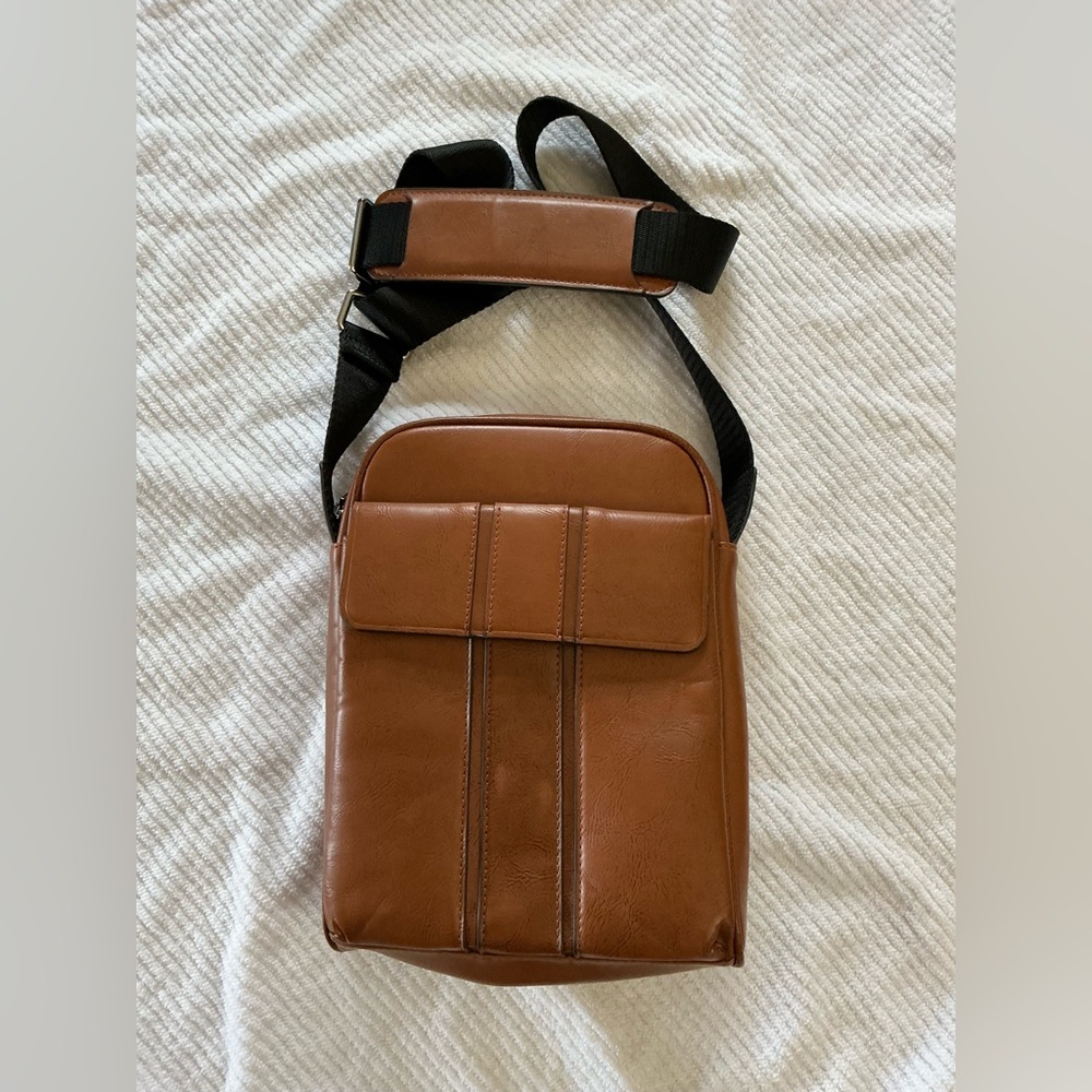 Zara Man Tan Leather Small Messenger Bag